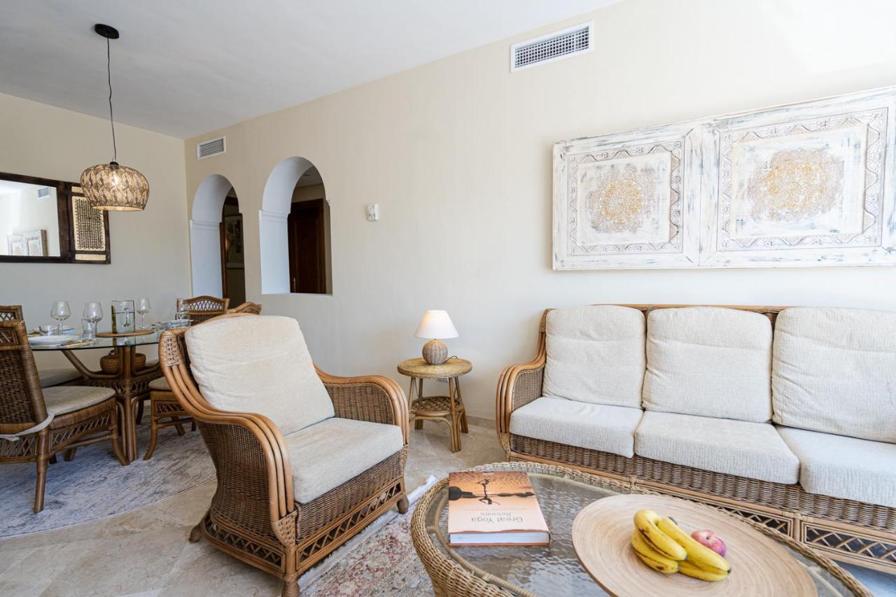 Costalita Beach Apartment Estepona Exterior photo